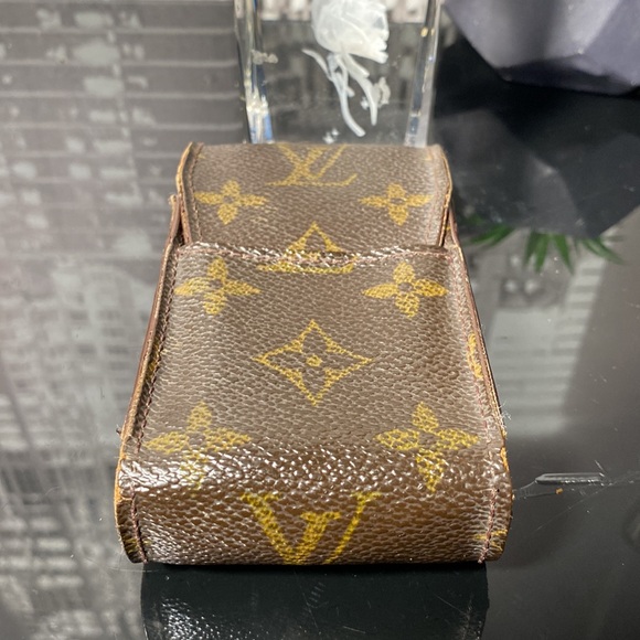 Authentic Louis Vuitton Monogram Case - Picture 14 of 16